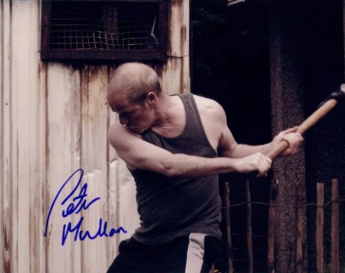 Peter Mullan autograph