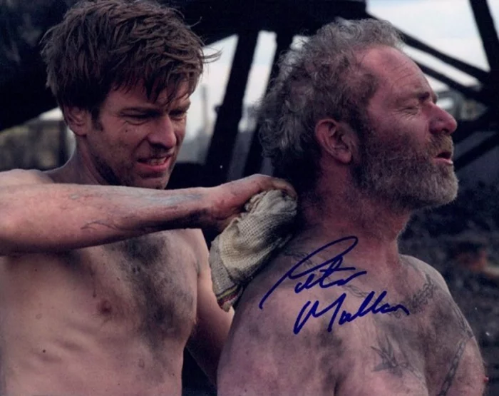 Peter Mullan autograph