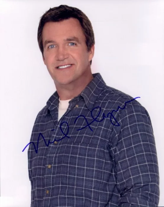 Neil Flynn autograph