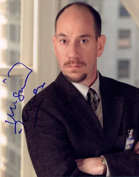 Miguel Ferrer autograph