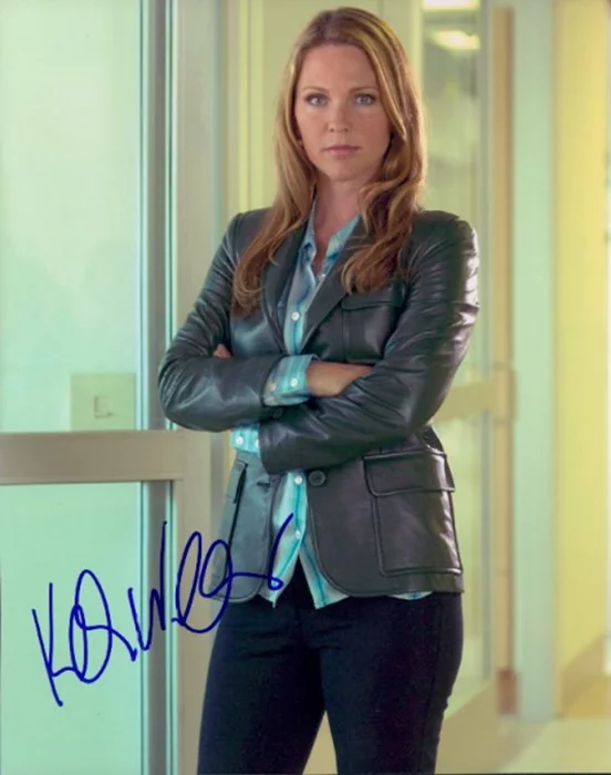 Kelli Williams autograph