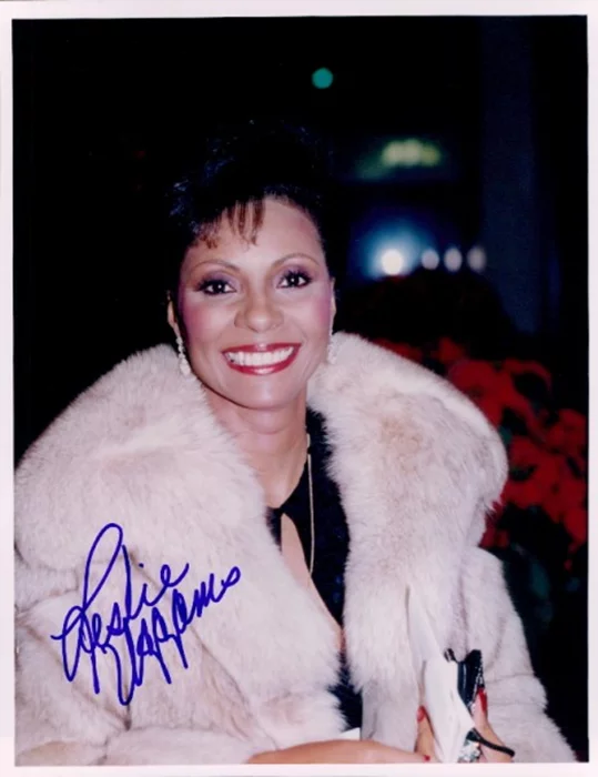 Leslie Uggams autograph