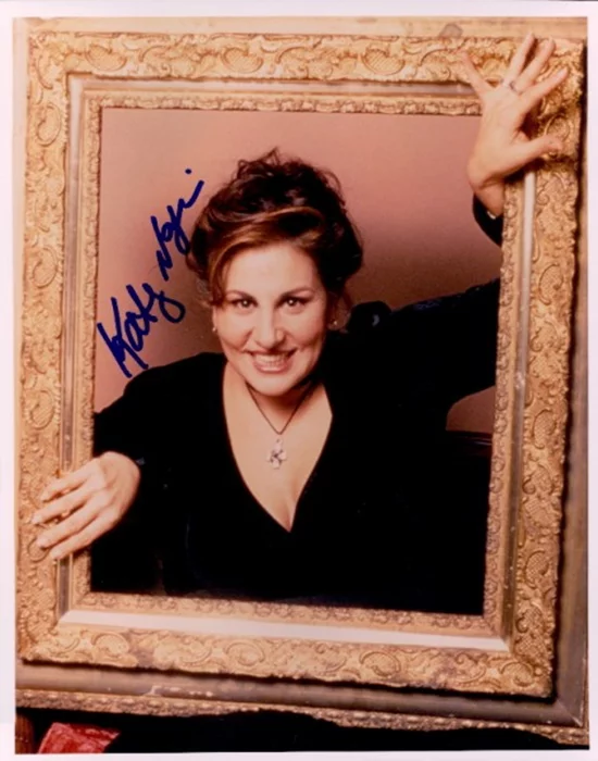 Kathy Najimy autograph