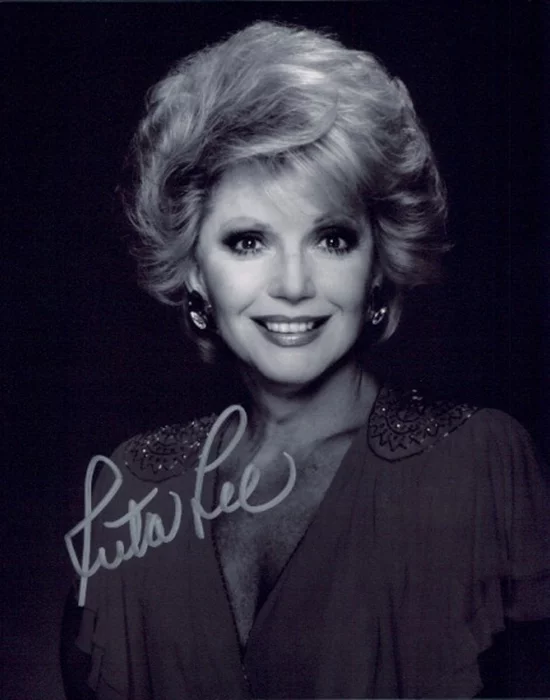 Ruta Lee autograph