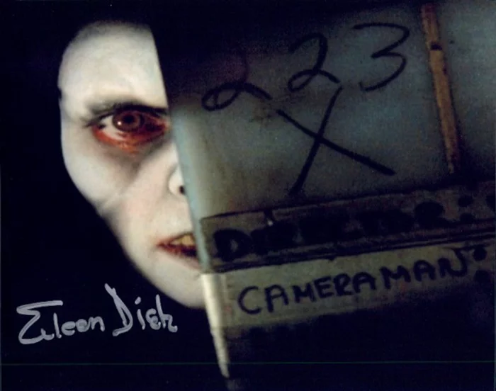 Eileen Dietz autograph