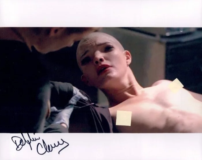 Delphine Chaneac autograph