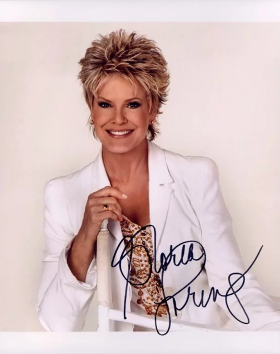 Gloria Loring autograph