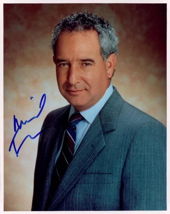 Michael Tucker autograph
