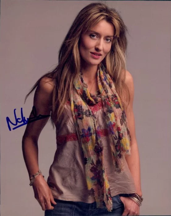 Natascha McElhone autograph