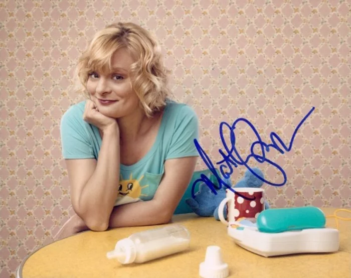 Martha Plimpton autograph
