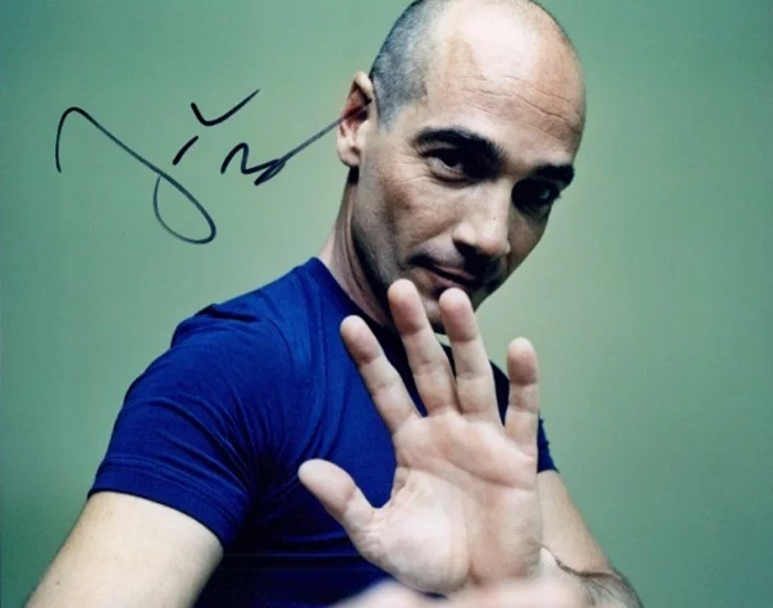 Jean-Marc Barr autograph