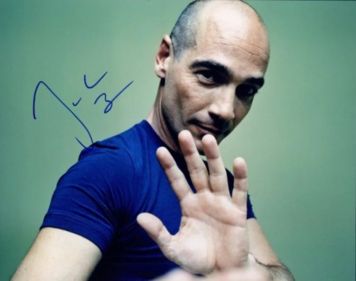 Jean-Marc Barr autograph