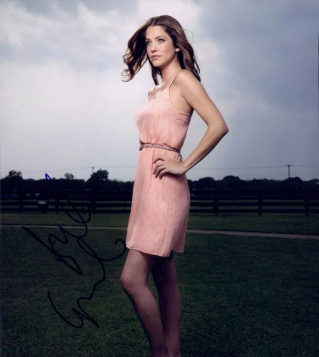 Julie Gonzalo autograph