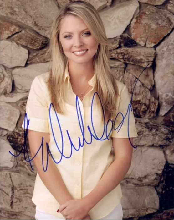 Kaitlin Doubleday autograph