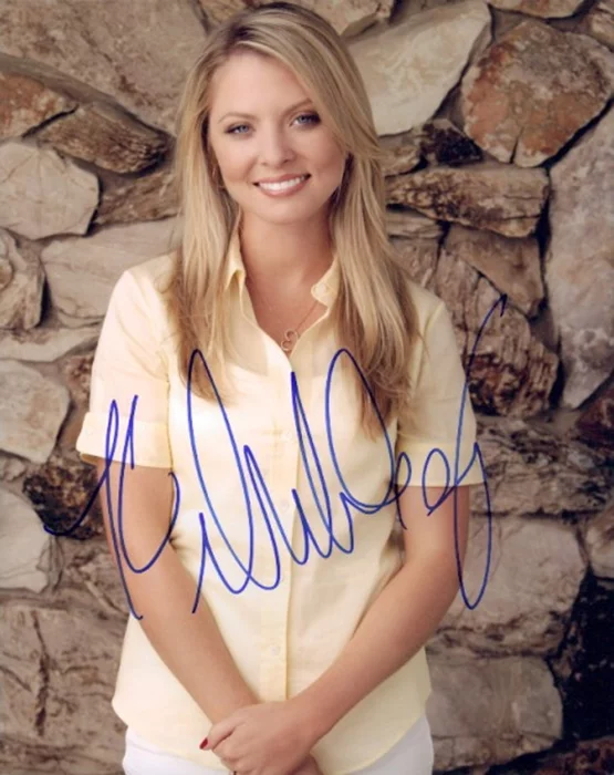 Kaitlin Doubleday autograph