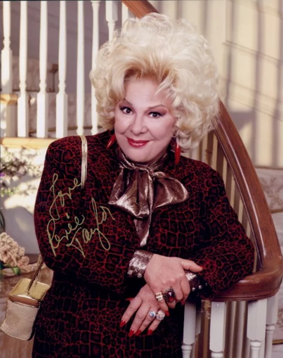 Renee Taylor autograph