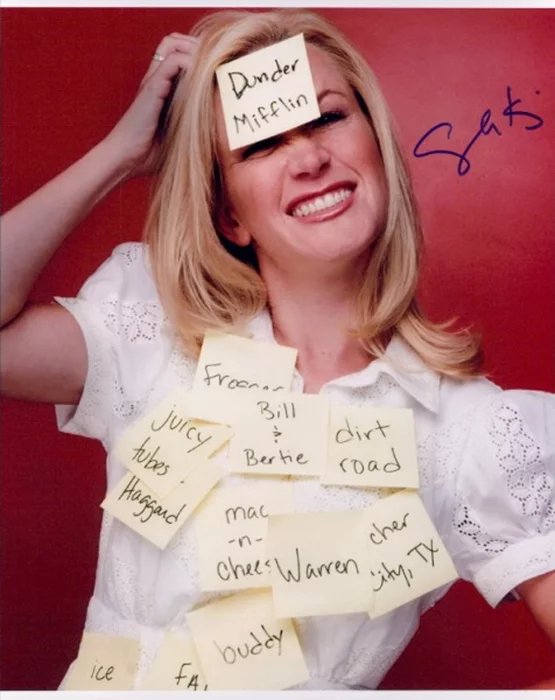Angela Kinsey autograph