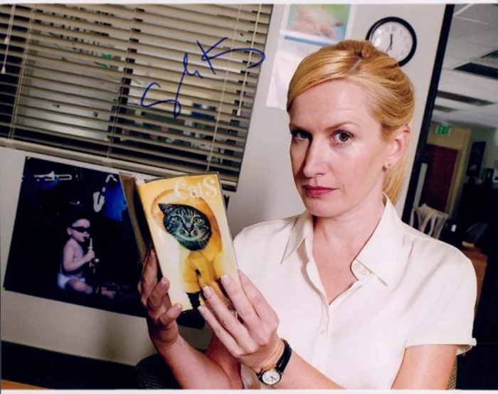 Angela Kinsey autograph