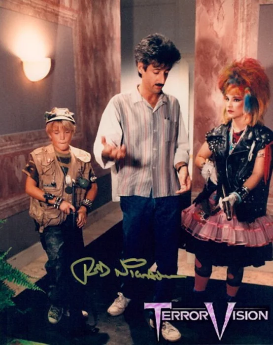 Ted Nicolaou autograph