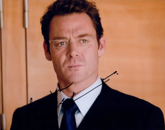 Marton Csokas autograph
