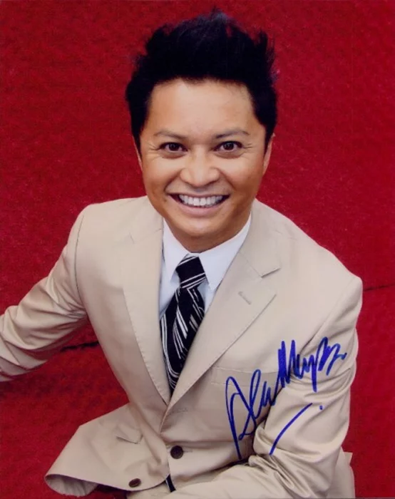 Alec Mapa autograph