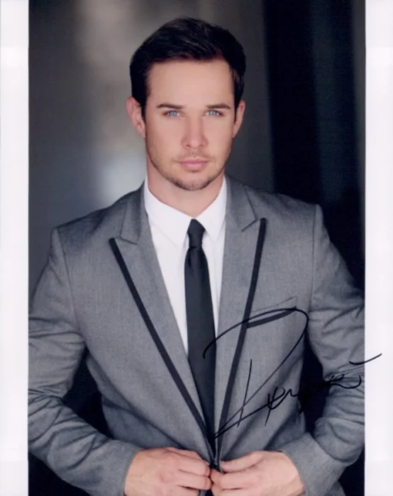 Ryan Merriman autograph