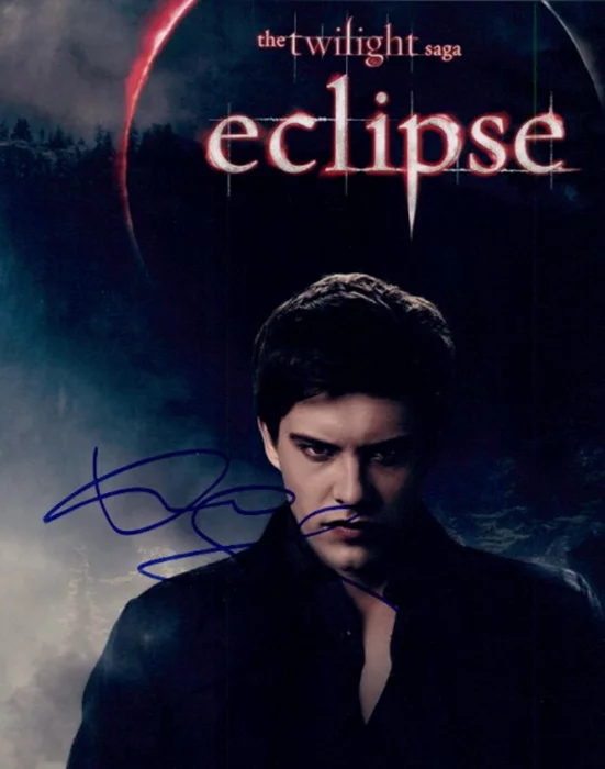 Xavier Samuel autograph