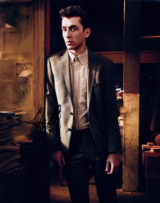 Matthew Beard autograph