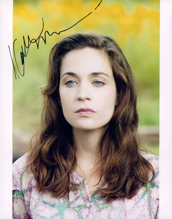 Kathleen Munroe autograph