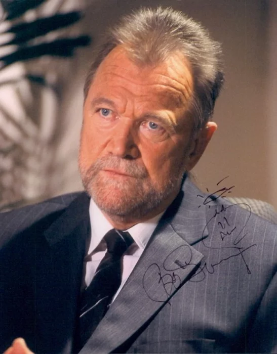Bo Svenson autograph