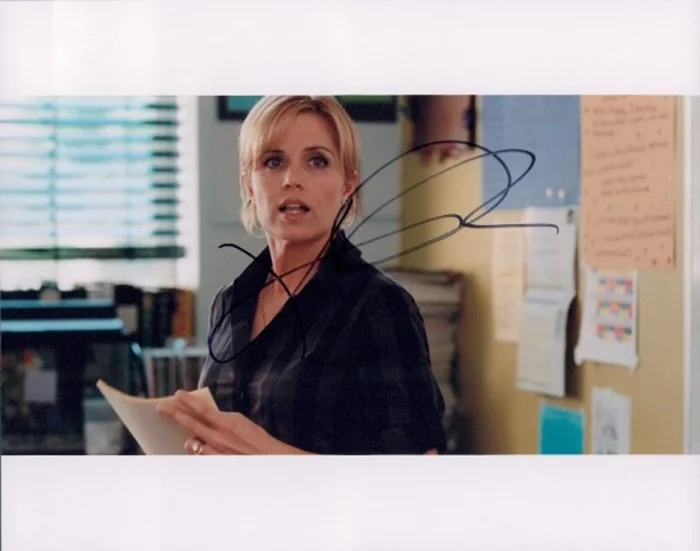 Kim Dickens autograph