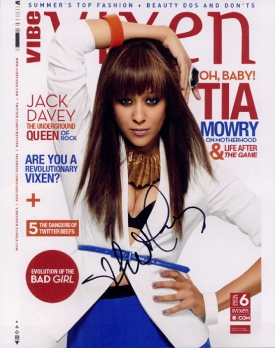 Tia Mowry autograph