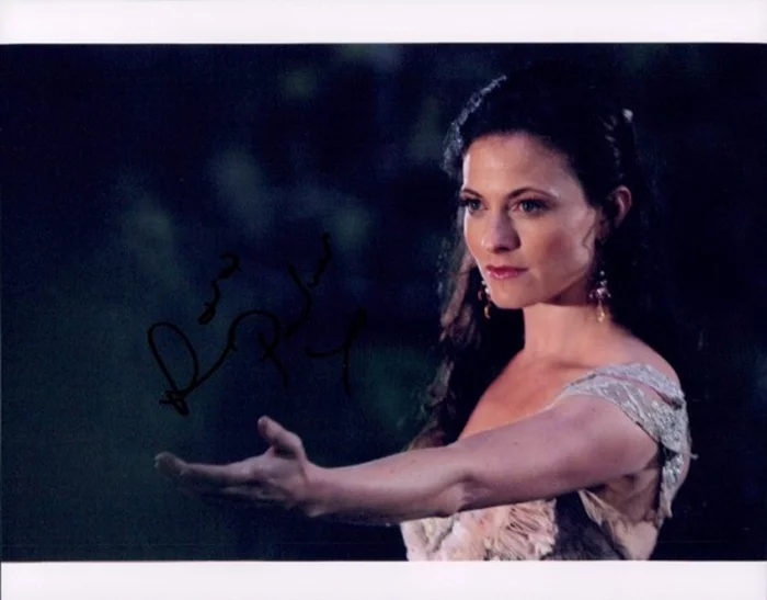 Lara Pulver autograph