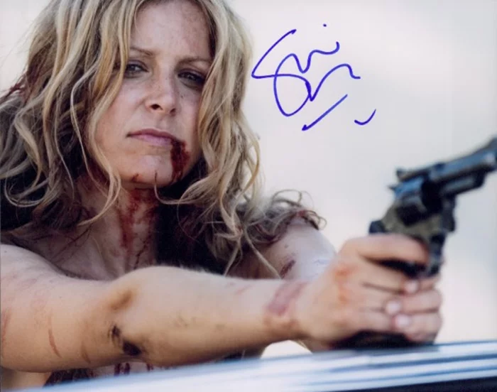 Sheri Moon Zombie autograph