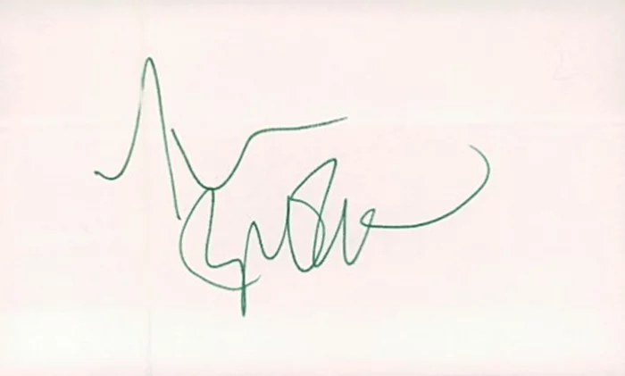 Tom Brokaw autograph