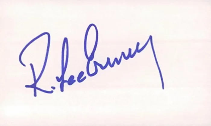 R. Lee Ermey autograph