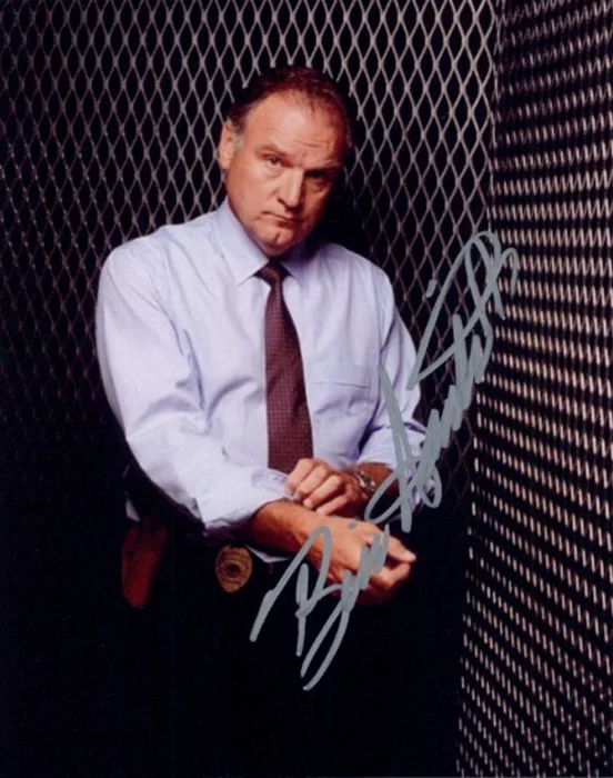 Bill Smitrovich autograph