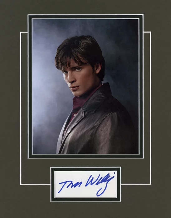 Tom Welling autograph