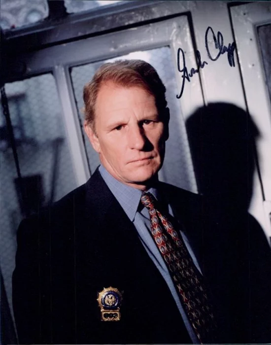 Gordon Clapp autograph