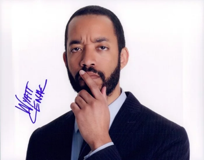 Wyatt Cenac autograph