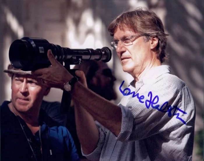 Lasse Hallstrom autograph
