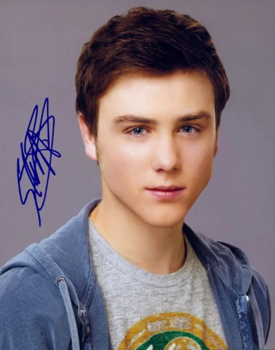 Sterling Beaumon autograph