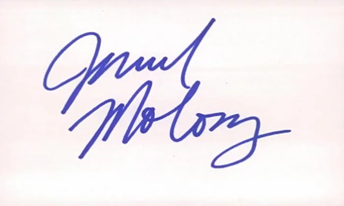 Janel Moloney autograph