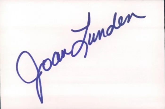 Joan Lunden autograph