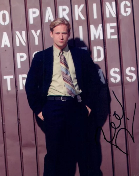 Reed Diamond autograph