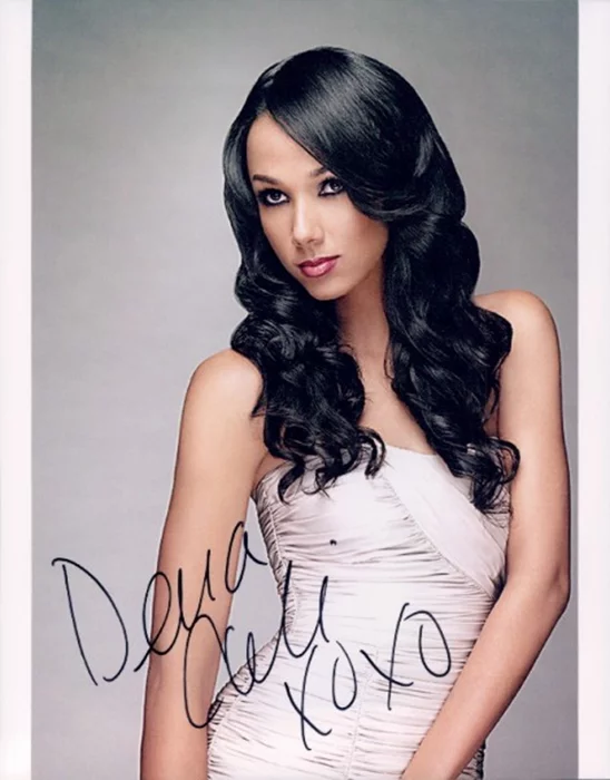 Dena Cali autograph