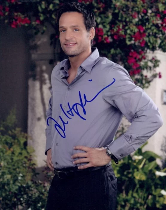 Josh Hopkins autograph