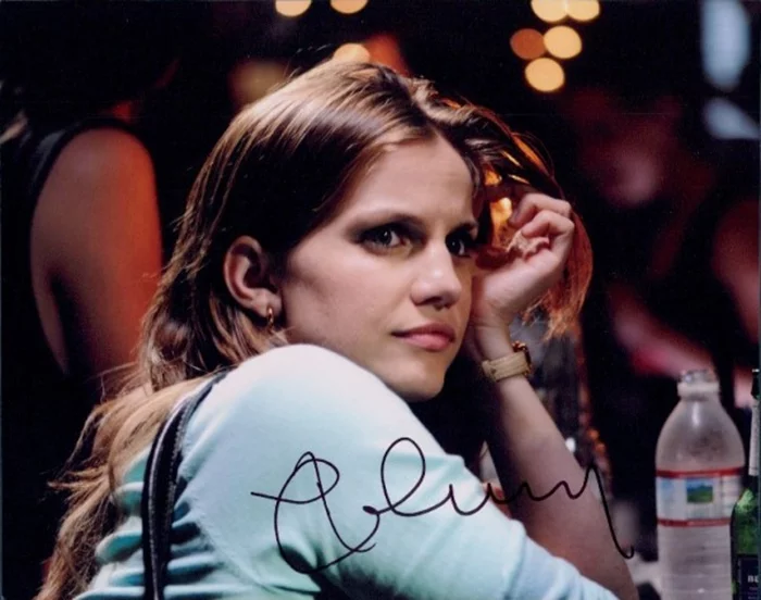 Anna Chlumsky autograph