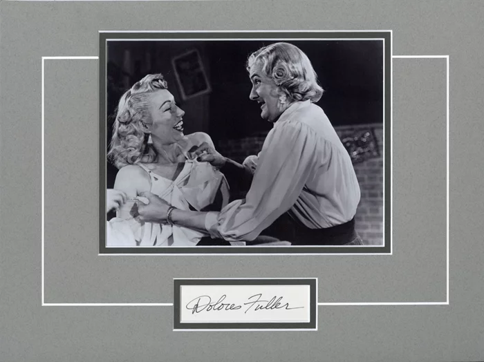 Dolores Fuller autograph