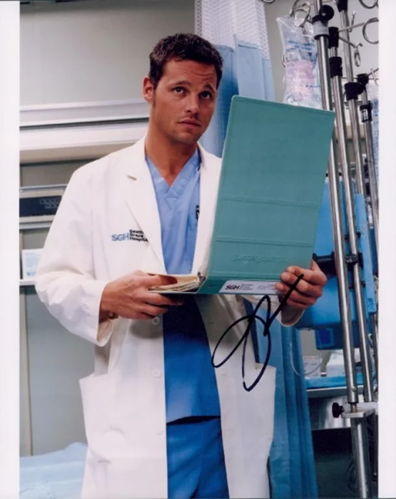 Justin Chambers autograph